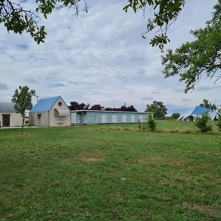Holiday home Studio Orchidee Avec Parking, Et Acces Pmr Au Bord De L'etang De Parroy - Fr-1-584-310 *
